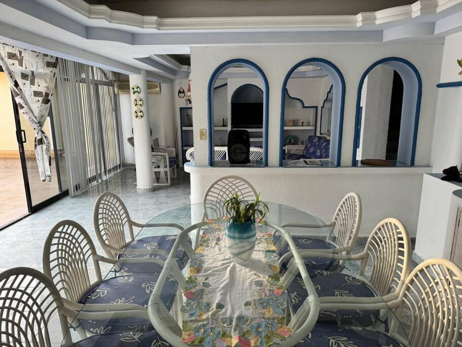 Сasa de vacaciones Blue Coast With Pool And Ocean View 10 To 35 P Acapulco