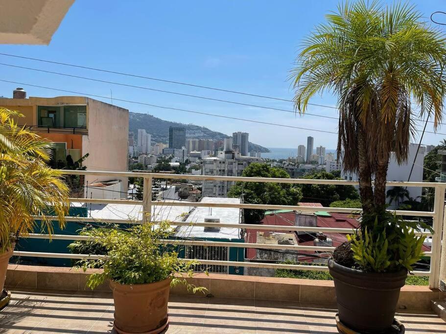 Blue Coast With Pool And Ocean View 10 To 35 P Сasa de vacaciones *